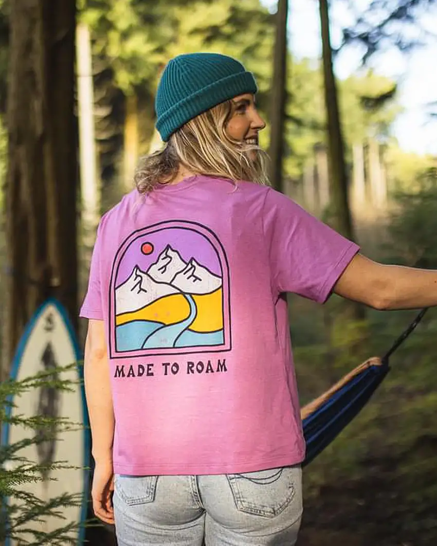 T-shirt Friday Collective