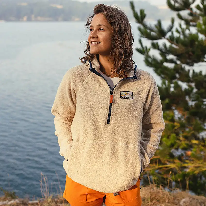 Maine à capuche en polaire recyclée Sherpa