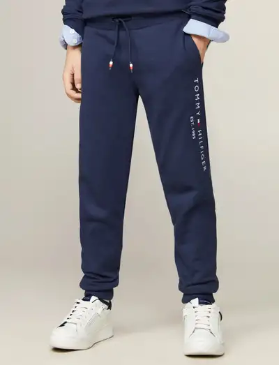 ESSENTIAL SWEATPANTS - Bas
