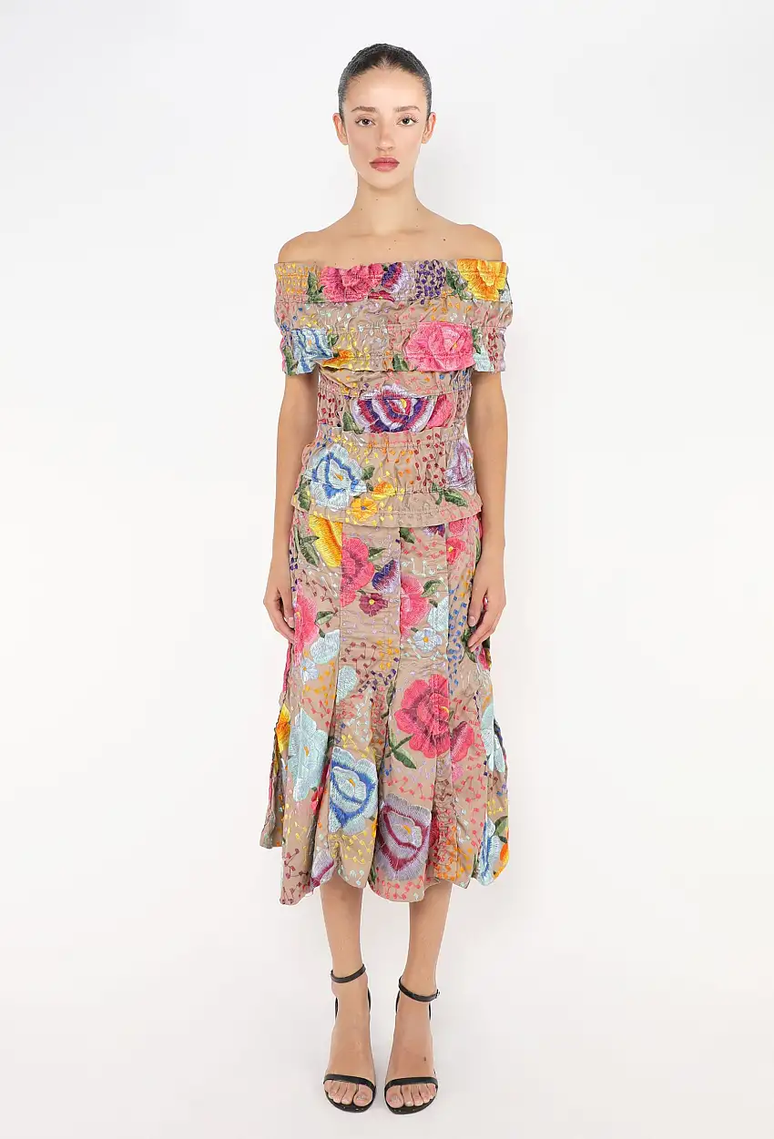 SUPERBE 2004 Ensemble Florale Brodée - Saint Laurent