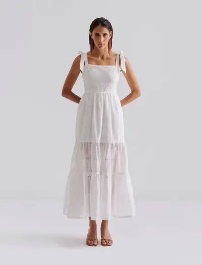 Adri Embroidered Tie Strap Maxi Dress - Robes d'été