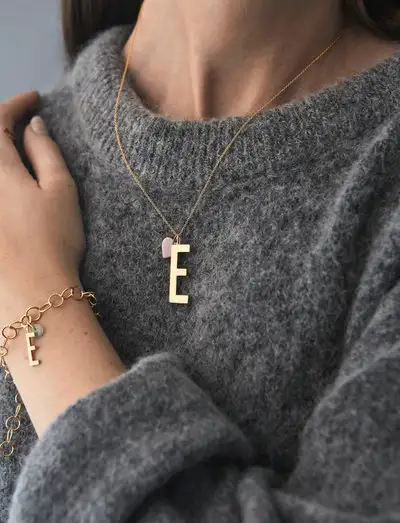 ARCHETYPES 30 MM, GOLD, A-Z - Pendentifs