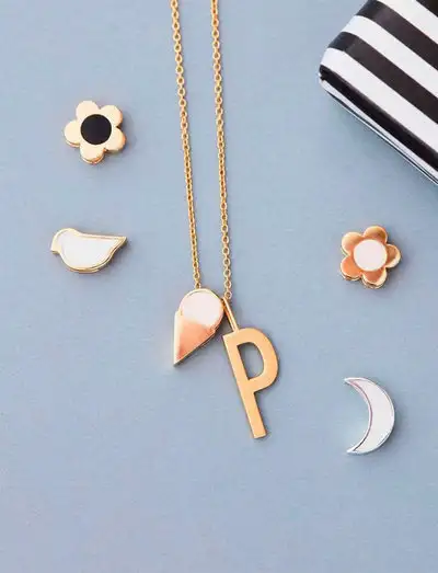 Enamel Bird Charm - Pendentifs