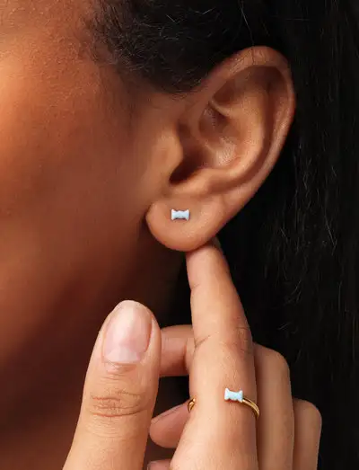 Bow tie Earstuds - Goujons