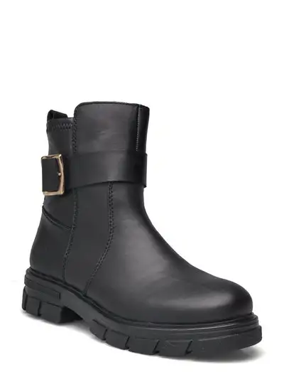 Z9174 - Des chaussures d'hiver