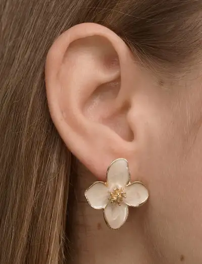 Alora - Flower Stud Earrings - Gold - Goujons